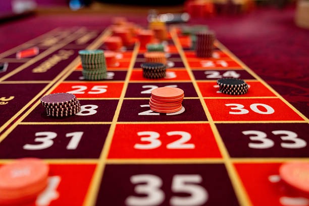 situsplay mobile app interface showing live dealer table selection